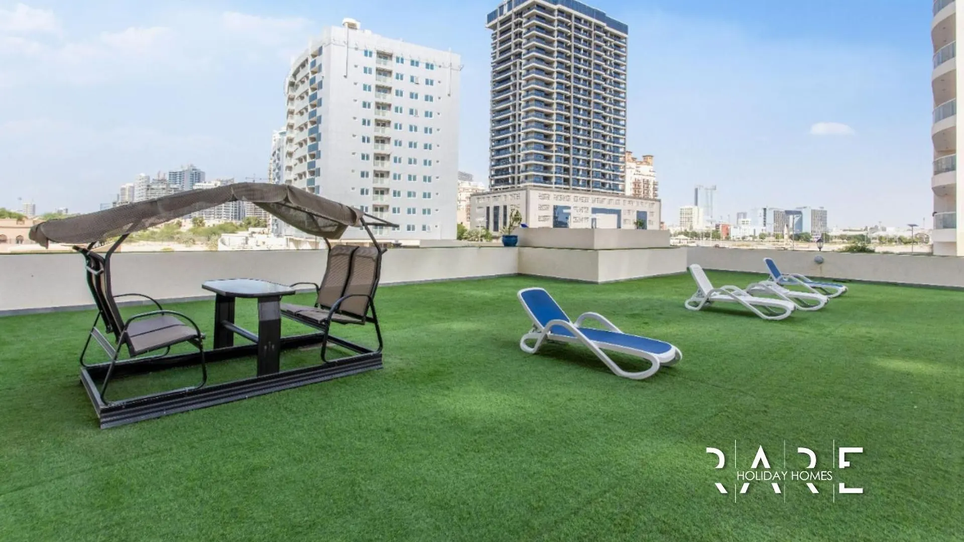 Rare Holiday Homes - Golf Course View - Dubai Sports City - Near Miracle Garden - Royal Residence - R302