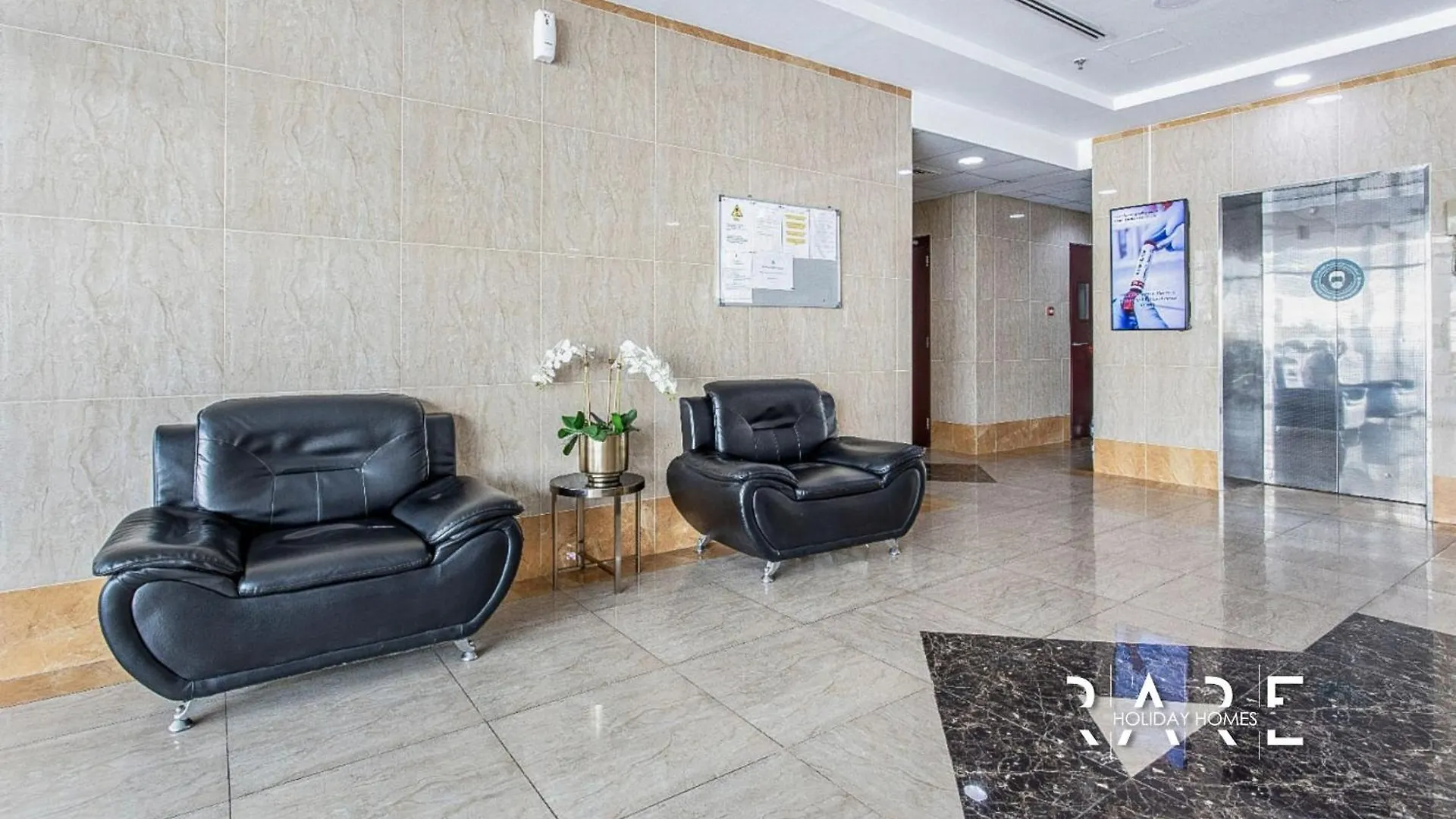 Apartment Rare Holiday Homes - Golf Course View - Dubai Sports City - Near Miracle Garden - Royal Residence - R302