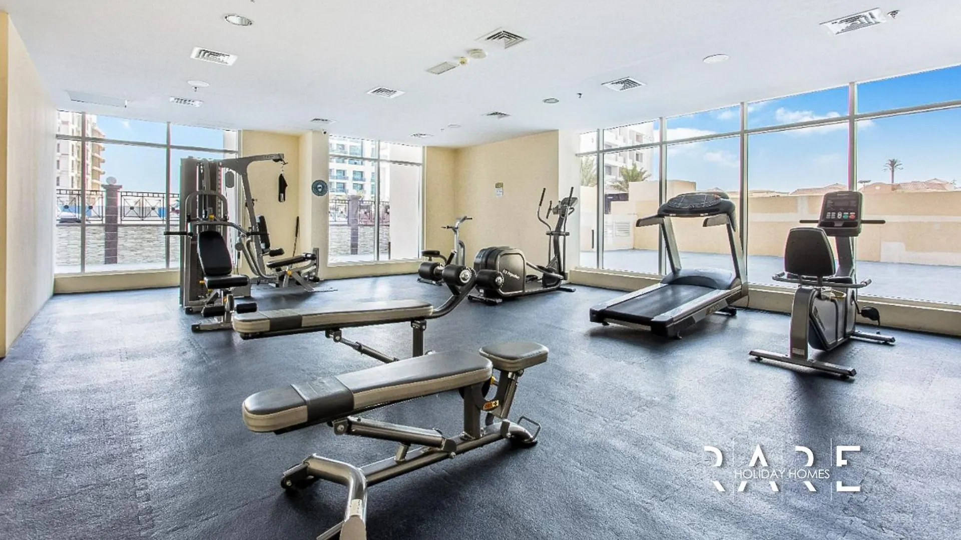 Rare Holiday Homes - Golf Course View - Dubai Sports City - Near Miracle Garden - Royal Residence - R302 0*,