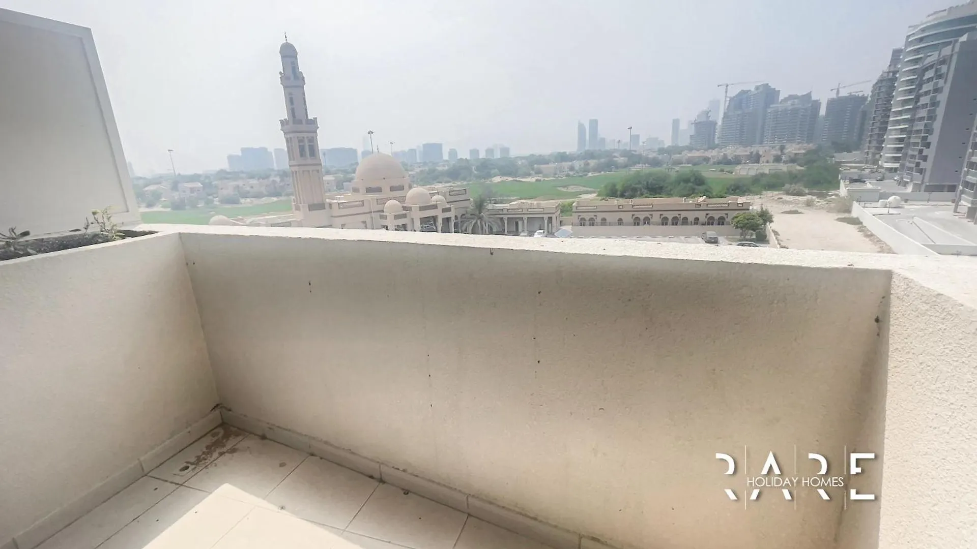 Apartment Rare Holiday Homes - Golf Course View - Dubai Sports City - Near Miracle Garden - Royal Residence - R302 United Arab Emirates